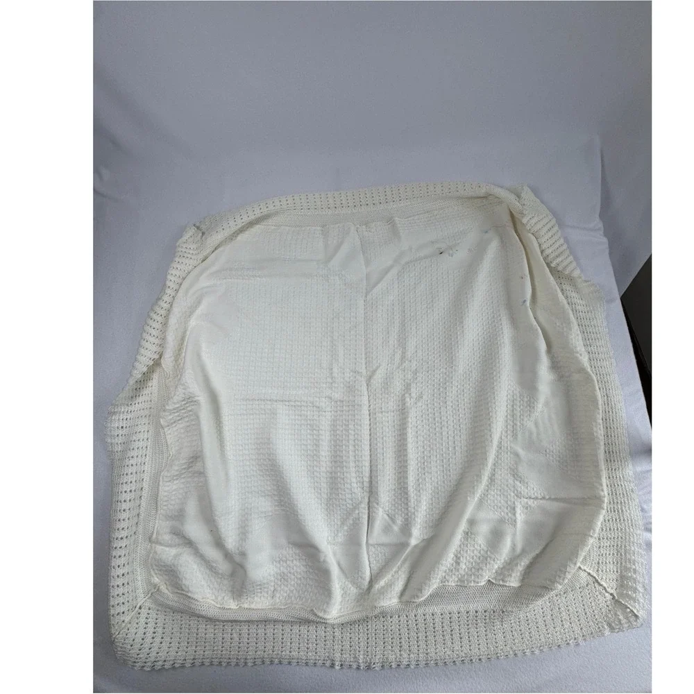 Vintage Cottagecore Unbranded Baby Blanket Cream Waffle Knit Embroidered Chicks